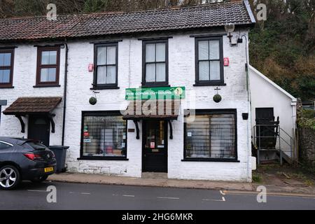 2022 janvier - The gorge Outdoors, un magasin vendant des équipements d'extérieur pour les touristes ainsi que des marcheurs et grimpeurs sérieux à Cheddar, Somerset, Angleterre, Royaume-Uni. Banque D'Images