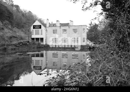 2022 janvier - Cox's Mill Hotel, aujourd'hui une coquille en ruines dans le village Cheddar, Somerset, Angleterre, Royaume-Uni. Banque D'Images