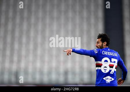 Turin, Italie.18 janvier 2022.Antonio Candreva de UC Sampdoria gestes pendant le match de football de Coppa Italia entre Juventus FC et UC Sampdoria.Credit: Nicolò Campo/Alay Live News Banque D'Images