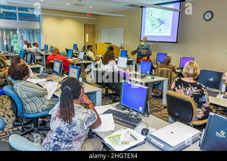 Florida Davie Nova Southeastern University Alvin Sherman Library campus, école Découvrez vos racines africaines généalogie conférence salle de classe, proje projeté Banque D'Images