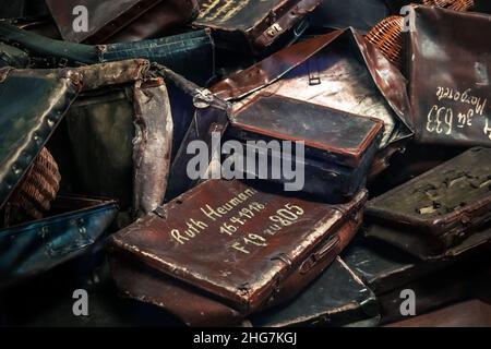 Sac de voyage juif et bagages pour le jour du souvenir, Musée d'Auschwitz Banque D'Images