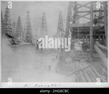 Puits de naufrage (Spindletop, Beaumont, Port Arthur, et environs, Texas - industrie pétrolière). Banque D'Images