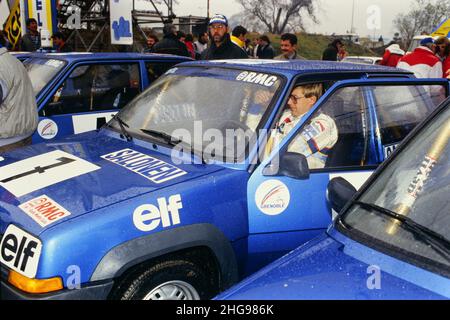 Archives 80ies : pilote français Jean Ragnotti, course de voitures de piste, France, 1986 Banque D'Images