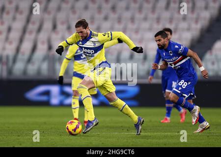 Turin, Italie.18th janvier 2022.Adrien Rabiot de Juventus FC en action lors du match de Coppa Italia entre Juventus FC et UC Sampdoria au stade Allianz le 18 janvier 2022 à Turin, Italie.Credit: Marco Canoniero / Alamy Live News Banque D'Images