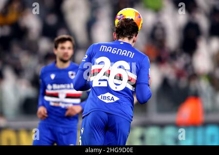 Turin, Italie.18th janvier 2022.Giangiacomo Magnani d'UC Sampdoria en action lors du match de Coppa Italia entre Juventus FC et UC Sampdoria au stade Allianz le 18 janvier 2022 à Turin, Italie.Credit: Marco Canoniero / Alamy Live News Banque D'Images