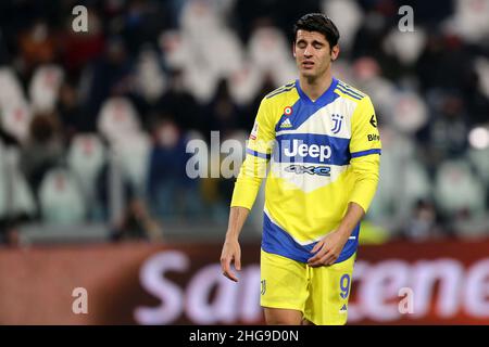 Turin, Italie.18th janvier 2022.Alvaro Morata de Juventus FC semble abattu lors du match de Coppa Italia entre Juventus FC et UC Sampdoria au stade Allianz le 18 janvier 2022 à Turin, en Italie.Credit: Marco Canoniero / Alamy Live News Banque D'Images