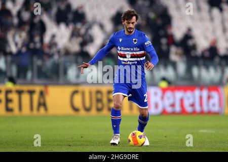 Turin, Italie.18th janvier 2022.Manolo Gabbiadini d'UC Sampdoria en action lors du match de Coppa Italia entre Juventus FC et UC Sampdoria au stade Allianz le 18 janvier 2022 à Turin, Italie.Credit: Marco Canoniero / Alamy Live News Banque D'Images