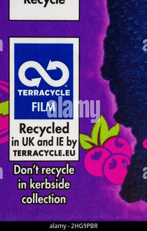 Informations sur le recyclage du film TerraCycle sur la boîte de gâteaux McVities Jaffa saveur de cassis - symbole du logo recyclage recyclage recyclage de recyclage de recyclage de recyclage de recyclage Banque D'Images