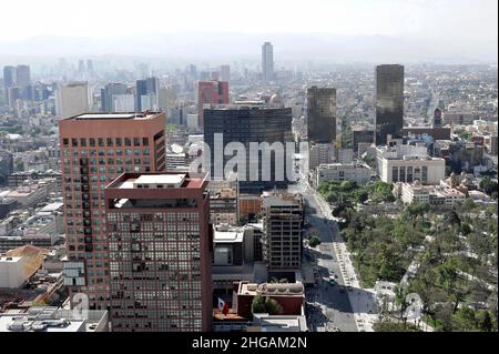 Vue de la Torre Latinoamericana, 182m haut, au-dessus de Mexico, Distrito Federal, Mexique Banque D'Images