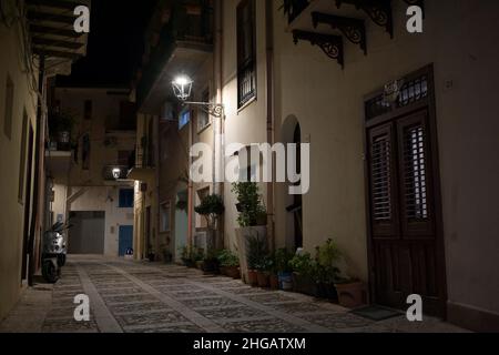 Vieille ville, Alley, Castellammare del Golfo, Sicile, Italie Banque D'Images