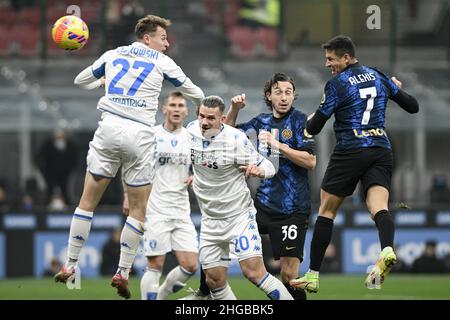 Milan, Italie, le 19 janvier 2022.Milan, Italie.19th janvier 2022.Alexis Sanchez du FC Internazionale marque un but lors du Championnat italien de football de Coppa Italiafootball FC Internazionale vs Empoli au stade San Siro à Milan, Italie le 19 janvier 2022 crédit: Piero Cruciatti/Alay Live News Banque D'Images