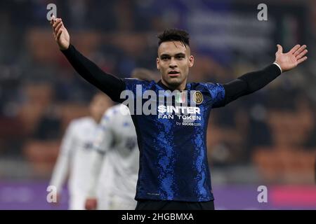 San Siro stade, Milan, Italie, gennaio 19, 2022,Lautaro Martinez (FC Internazionale) gestes pendant le match Inter - FC Internazionale vs Empoli FC - football italien Coppa Italia Banque D'Images