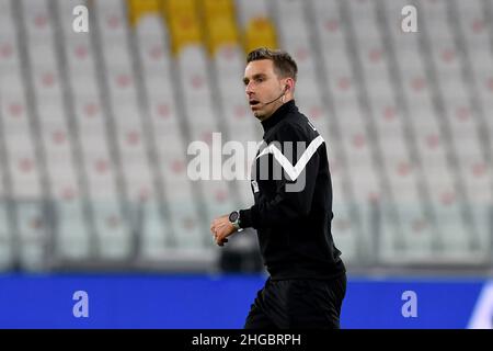 Turin, Italie.18th janvier 2022.Francesco Fourneau arbitre lors de la coupe d'Italie 2021/2022, ronde de 16 entre Juventus FC et UC Sampdoria le 18 janvier 2022 au stade Allianz à Turin photo ReporterTorino crédit: Agence de photo indépendante/Alay Live News Banque D'Images