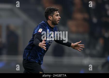 Stade San Siro, Milan, Italie, 19 janvier 2022,Andrea Ranocchia (FC Internazionale) célèbre après avoir obtenu l'égaliseur lors du match Inter - FC Internazionale vs Empoli FC - football italien Coppa Italia Banque D'Images