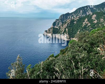 Panorama à Portofino Parc naturel golfe depuis les sentiers de randonnée, Ligurie, Italie Banque D'Images