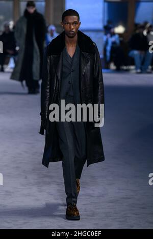 Paris, France.19th janvier 2022.Ami automne/hiver 2022-23 piste pendant Paris Fashion week vêtements pour hommes janvier 2022 - Paris, France 19/01/2022 crédit: dpa/Alamy Live News Banque D'Images