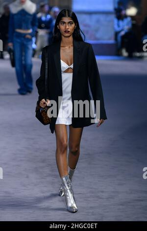 Paris, France.19th janvier 2022.Ami automne/hiver 2022-23 piste pendant Paris Fashion week vêtements pour hommes janvier 2022 - Paris, France 19/01/2022 crédit: dpa/Alamy Live News Banque D'Images