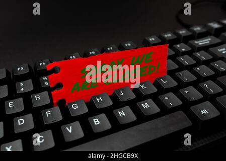 Affichage conceptuel nous sommes fermés. Présentation commerciale présentez vos excuses pour avoir fermé votre entreprise pour un exemple de contrat d'emploi de saisie de temps spécifique Banque D'Images