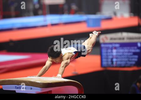 Carlos Edriel Yulo (PHI), 24 OCTOBRE 2021 - gymnastique artistique : FIG Championnats du monde de gymnastique artistique 2021 à Kitakyushu salle de finale des Apparatu hommes au Gymnasium général de Kitakyushu, Fukuoka, Japon.(Photo de YUTAKA/AFLO SPORT) Banque D'Images