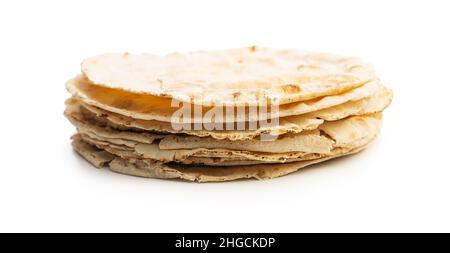 Pain arabe.Pain pita plat isolé sur fond blanc. Banque D'Images
