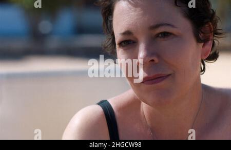 OLIVIA COLMAN dans LA FILLE PERDUE (2021), dirigée par MAGGIE GYLLENHAAL. Credit: Endeavour Content / Album Banque D'Images