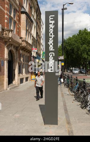 Panneau de la galerie Whitechapel, Whitechapel Road, Whitechapel, Londres, Royaume-Uni.16 juin 2009 Banque D'Images