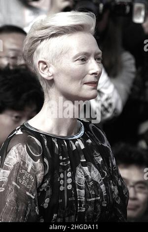 Tilda Swinton assiste à la première coréenne de Netflix "Okja" à Times Square à Séoul, en Corée du Sud. Banque D'Images