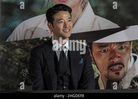 L'acteur Bae Soo Bin assiste à une exposition lors de son nouveau film WARRIORS OF THE DAWN Media show case à Séoul, en Corée du Sud. Banque D'Images