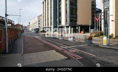 Station Street dans le centre-ville de Nottingham, à l'extérieur de la gare. Banque D'Images