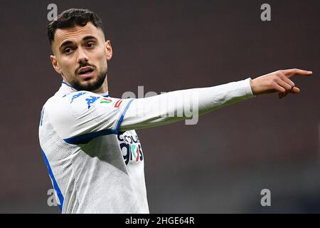 Milan, Italie.19 janvier 2022.Nedim Bajrami de Empoli FC gestes pendant le match de football de Coppa Italia entre le FC Internazionale et le FC Empoli.Credit: Nicolò Campo/Alay Live News Banque D'Images