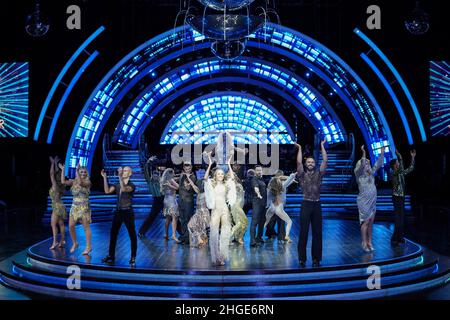 La troupe se produit lors du lancement de la presse de Strictly Come Dancing Live Tour à l'Ultilita Arena de Birmingham.Date de la photo: Jeudi 20 janvier 2022. Banque D'Images