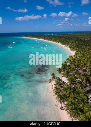 Belle vue aérienne des Caraïbes sur l'île de Saona, République dominicaine Banque D'Images