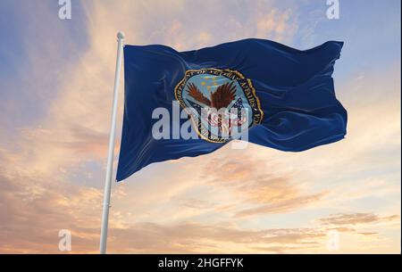 Minsk, Bélarus - mai 2021 : drapeau du ministère des Affaires des anciens combattants des États-Unis qui agite dans le vent.USA Défense nationale.Copier l'espace.3d illustration Banque D'Images