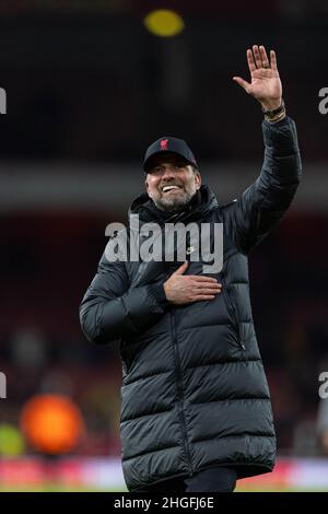 Londres, Royaume-Uni.21st janvier 2022.Le Manager de Liverpool, Jurgen Klopp, célèbre après la deuxième partie de la demi-finale de la coupe EFL entre Arsenal et Liverpool à Londres, en Grande-Bretagne, le 20 janvier 2022.Liverpool a gagné 2-0 et a progressé dans la finale.Credit: Xinhua/Alay Live News Banque D'Images