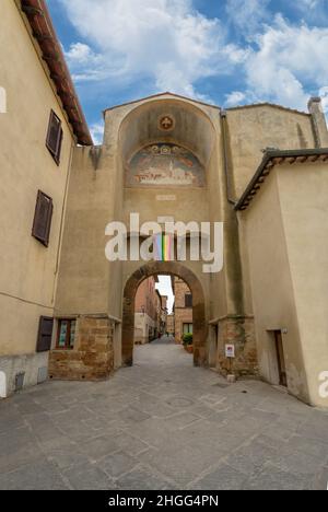 Pienza (Italie) - la magnifique ville médiévale de la Toscane au printemps, avec des vues et des paysages très célèbres dans le site de l'UNESCO de Val d'Orcia Banque D'Images