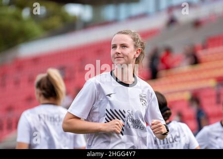 Adélaïde, Australie.21st janvier 2022.Adélaïde, Australie méridionale, Jalua Chelsie Dawber (10 Adélaïde) se réchauffe avant le match Liberty A-League Women's entre Adelaide United et Wellington Phoenix au stade Coopers d'Adélaïde, en Australie.NOE Llamas/SPP crédit: SPP Sport Press photo./Alamy Live News Banque D'Images