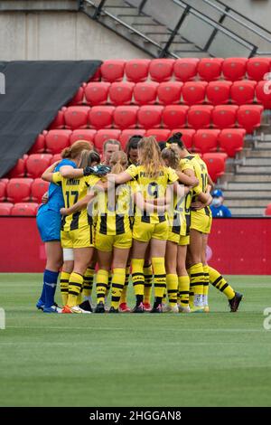 Adélaïde, Australie.21st janvier 2022.Adélaïde, Australie méridionale, Jalua Wellington Phoenix les joueurs forment un cercle avant le match Liberty A-League Women's entre Adelaide United et Wellington Phoenix au stade Coopers d'Adélaïde, en Australie.NOE Llamas/SPP crédit: SPP Sport Press photo./Alamy Live News Banque D'Images