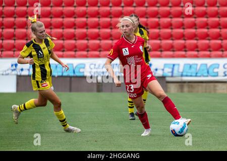 Adélaïde, Australie.21st janvier 2022.Adelaide, Australie méridionale, Jalua Fiona Worts (23 Adélaïde) contrôle le ballon pendant le match Liberty A-League Women's entre Adelaide United et Wellington Phoenix au stade Coopers d'Adélaïde, en Australie.NOE Llamas/SPP crédit: SPP Sport Press photo./Alamy Live News Banque D'Images