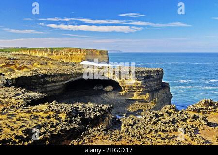 Côte des Rocheuses près de Port Camnell, Australie, Victoria Banque D'Images