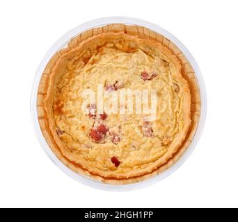 quiche emballée dans un cadre studio, isolée sur blanc. Banque D'Images