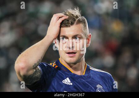 Elche, Alicante, Espagne.20th janvier 2022.Toni Kroos du Real Madrid pendant la coupe d'Espagne, Copa del Rey, ronde de 16 match de football entre Elche CF et Real Madrid le 20 janvier 2022 au stade Martinez Valero à Elche, Alicante, Espagne - photo: IrH/DPPI/LiveMedia crédit: Agence de photo indépendante/Alay Live News Banque D'Images