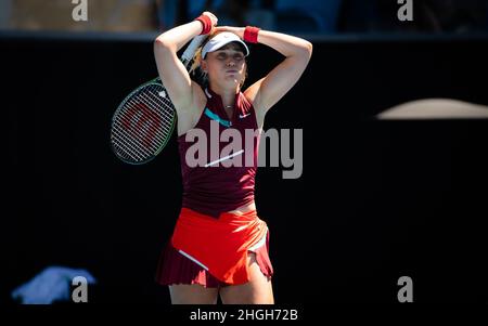 21st janvier 2022.Paula Badosa d'Espagne en action contre Marta Kostyuk d'Ukraine lors du troisième tour à l'Open d'Australie 2022, tournoi de tennis WTA Grand Chelem le 21 janvier 2022 au Melbourne Park à Melbourne, Australie - photo: Rob Prange/DPPI/LiveMedia crédit: Independent photo Agency/Alay Live News Banque D'Images