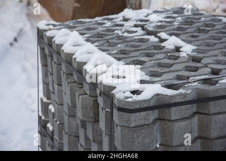 Pavés dans un ensemble.Pavés arrière-plan de la construction de routes.Un rocher. Banque D'Images