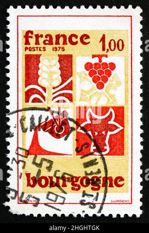 FRANCE - VERS 1975 : un timbre imprimé en France montre Industrie de Bourgogne, région de France, vers 1975 Banque D'Images