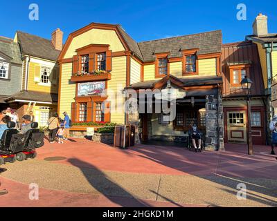 Orlando, FL USA - 27 novembre 2020 : entrée au restaurant Columbia Harbour House à Magic Kingdom, à Walt Disney World à Orlando, en Floride. Banque D'Images