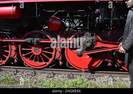 Travaux d'entretien d'une locomotive à vapeur 528038 Banque D'Images