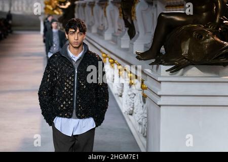 DIOR Homme automne/hiver 2022-23 piste de Paris Fashion week vêtements pour hommes janvier 2022 - Paris, France 21/01/2022 Banque D'Images
