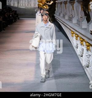 DIOR Homme automne/hiver 2022-23 piste de Paris Fashion week vêtements pour hommes janvier 2022 - Paris, France 21/01/2022 Banque D'Images