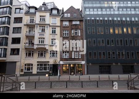 Quartier de Holzhafen dans la ville de Hambourg - VILLE DE HAMBOURG, ALLEMAGNE - 21 DÉCEMBRE 2021 Banque D'Images