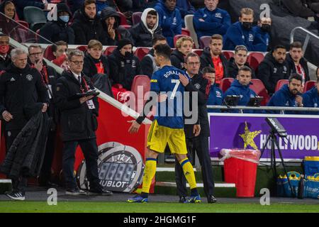BRENTFORD, ANGLETERRE - JANVIER 19 : le manager Ralf Rangnick et Cristiano Ronaldo de Manchester United lors du match de Premier League entre Brentford an Banque D'Images